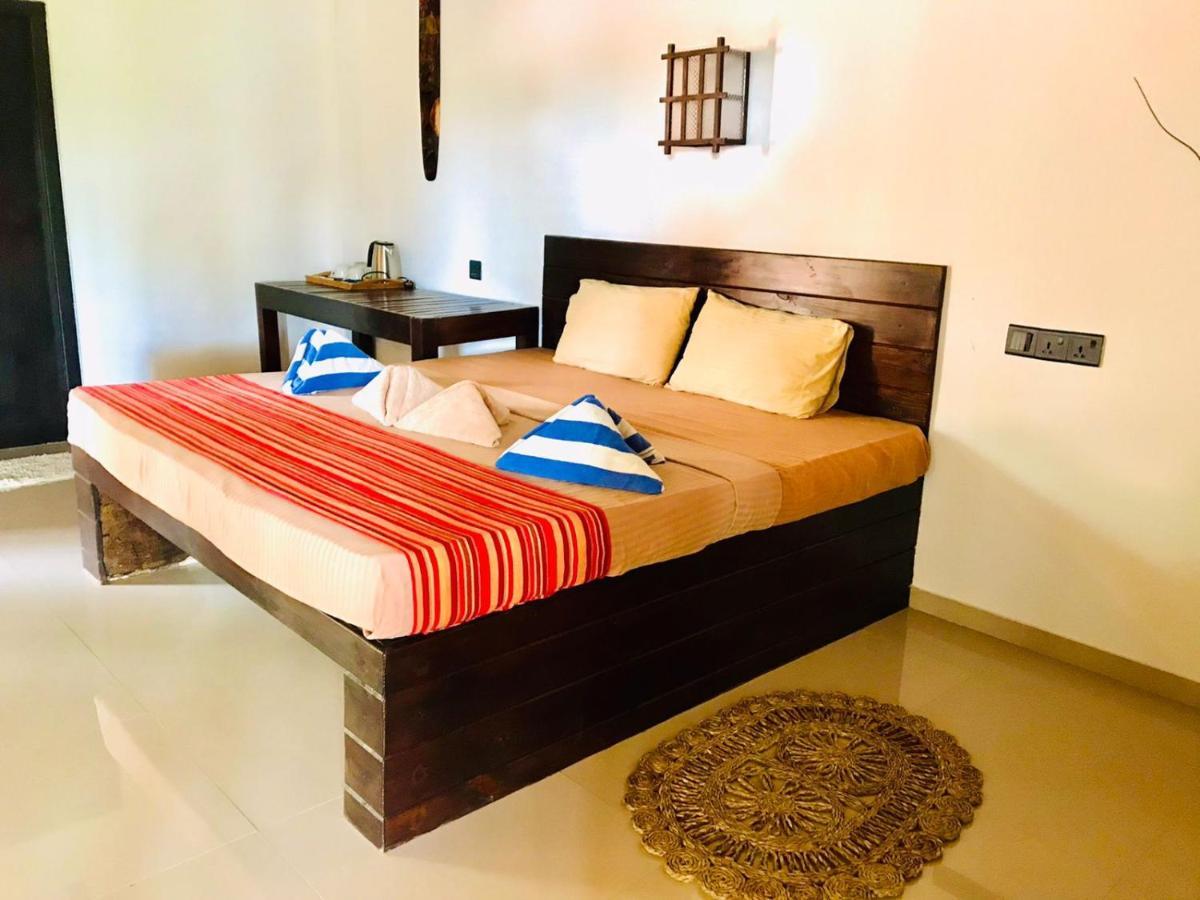 Blue Ocean Resort Netolpitiya Extérieur photo