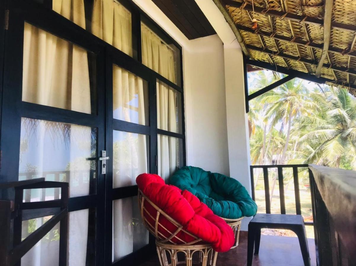 Blue Ocean Resort Netolpitiya Extérieur photo