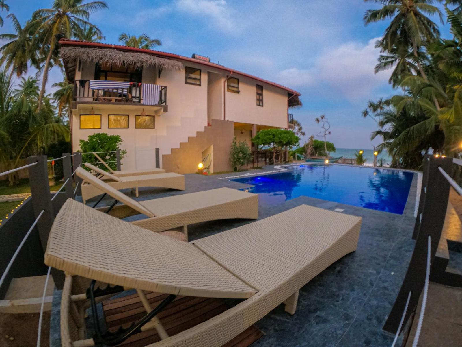 Blue Ocean Resort Netolpitiya Extérieur photo