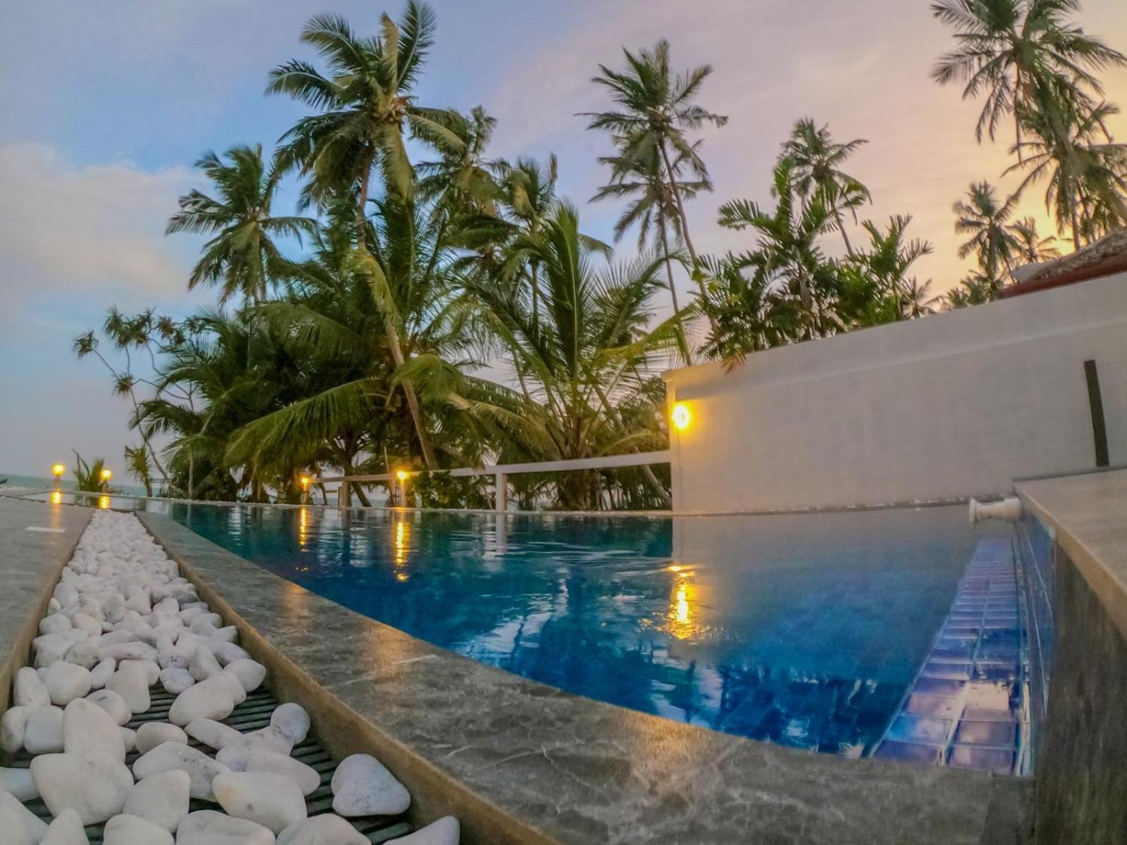 Blue Ocean Resort Netolpitiya Extérieur photo