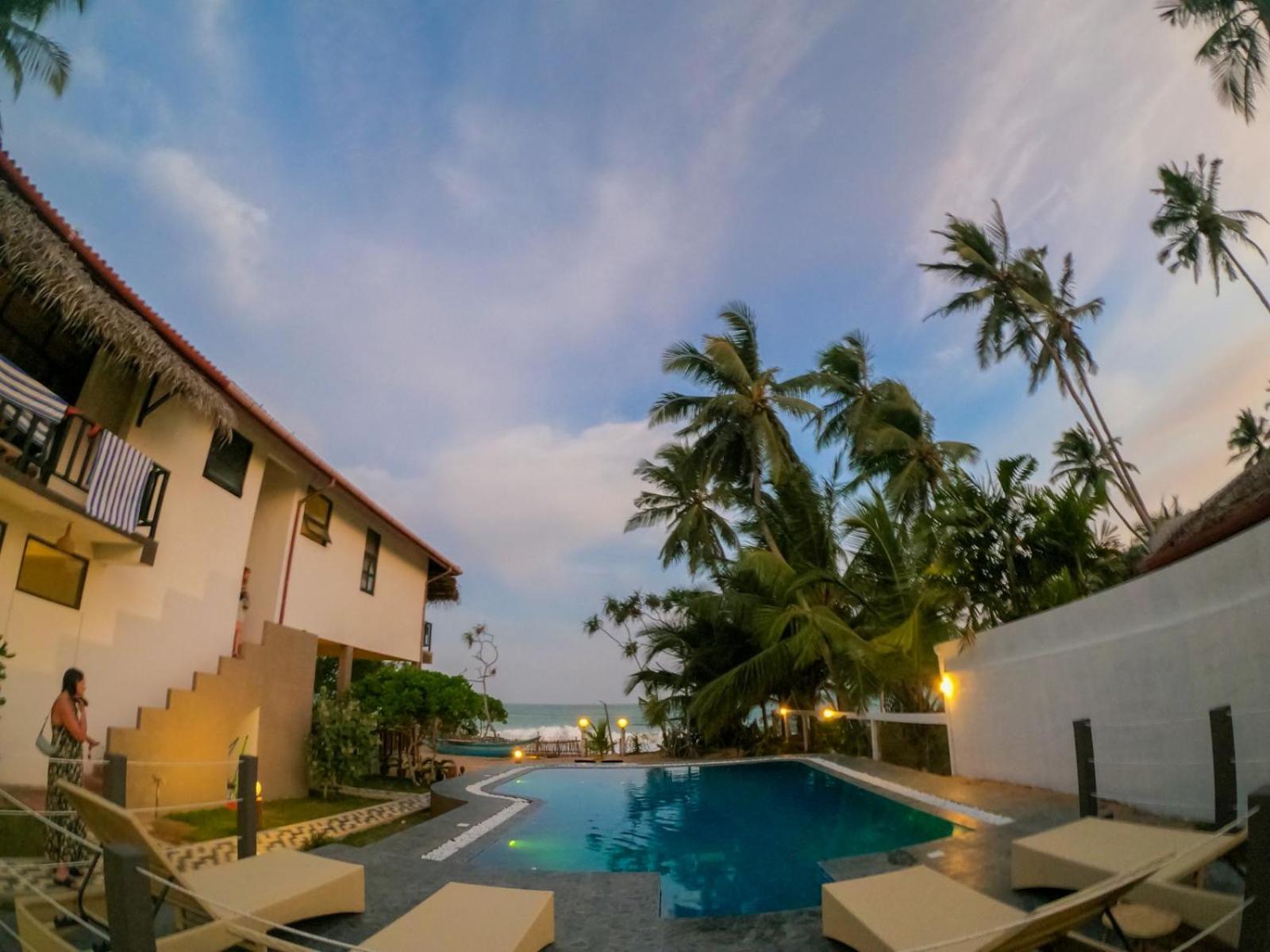 Blue Ocean Resort Netolpitiya Extérieur photo