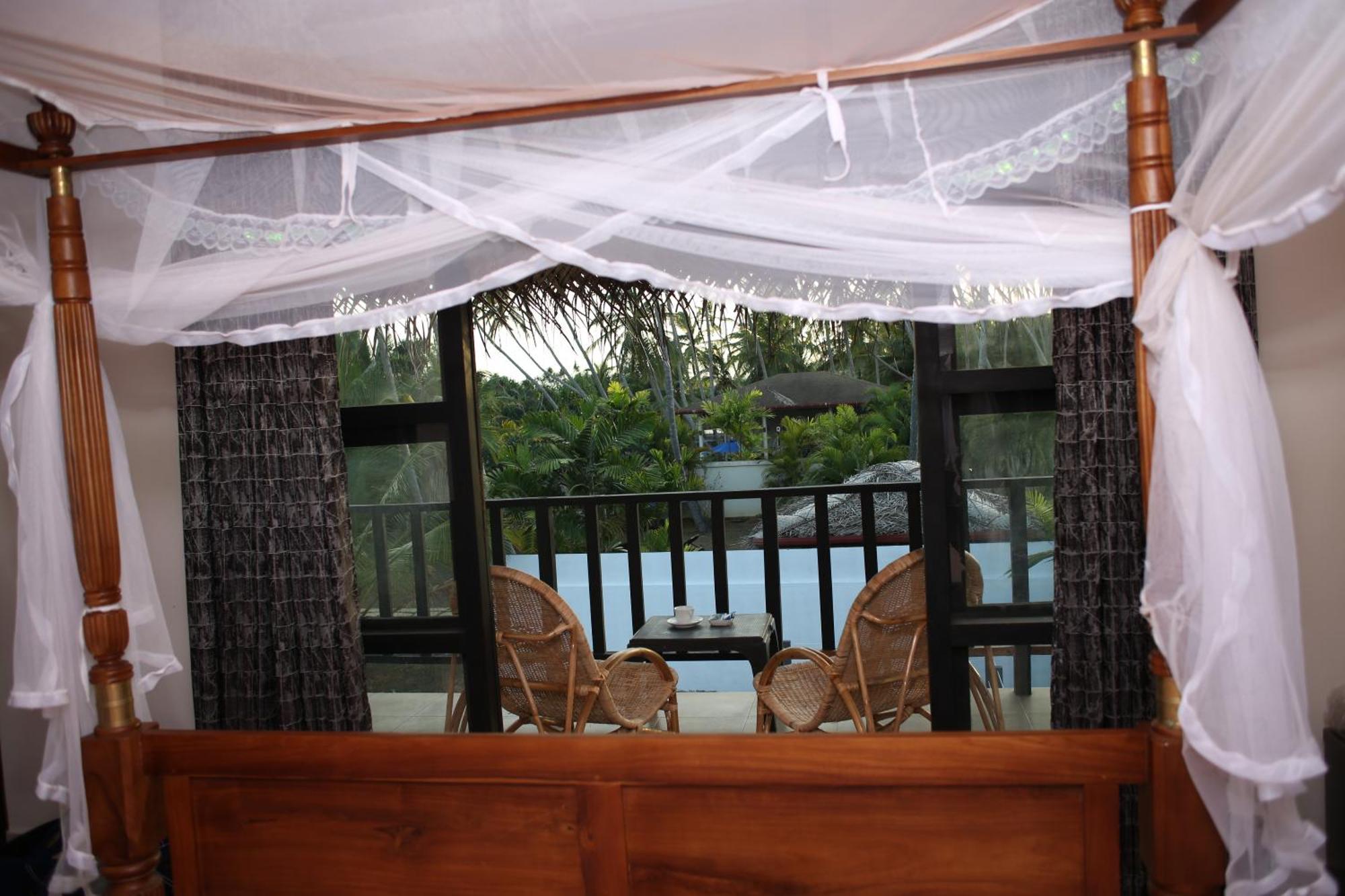 Blue Ocean Resort Netolpitiya Extérieur photo